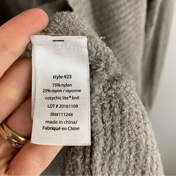 Barefoot Dreams • Circle Cardigan - Picture 5 of 5